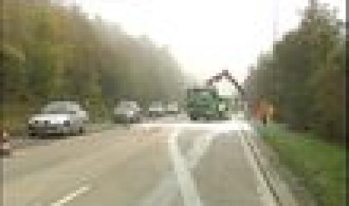 Camion renversé sur l'autoroute de Namur